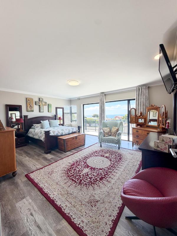 5 Bedroom Property for Sale in Reebok Western Cape